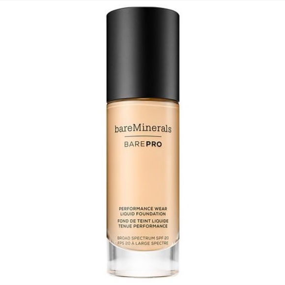 bareMinerals BAREPRO Performance Wear Liquid Foundation SPF 20 in Warm Light 07